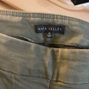 Olive green khaki style pant